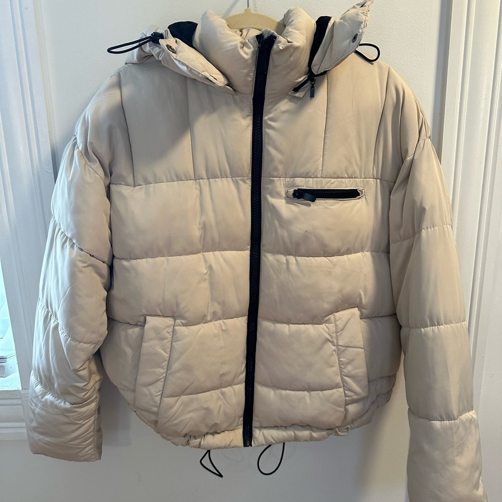 Off-White Puffer Jacket - image 1